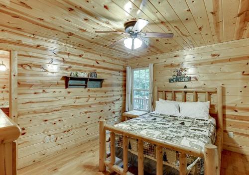 Amazing 4 Bed Family Cabin w Game Room