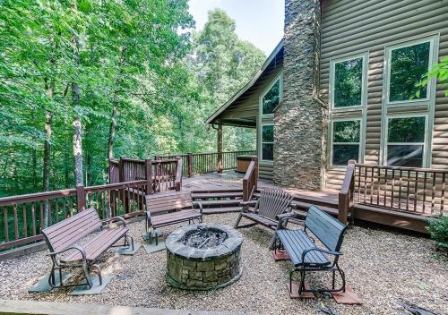 Amazing 4 Bed Family Cabin w Game Room