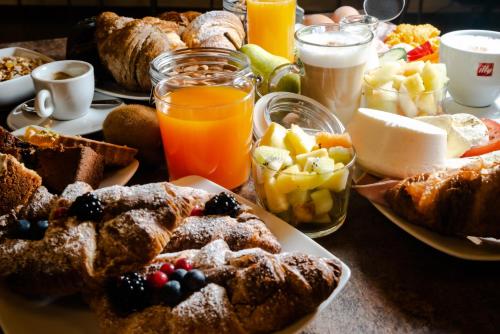 Urban Hotel Design - image 12