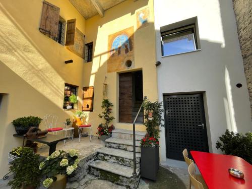 Osteria Centrale - B&B in Cugnasco, Schweiz