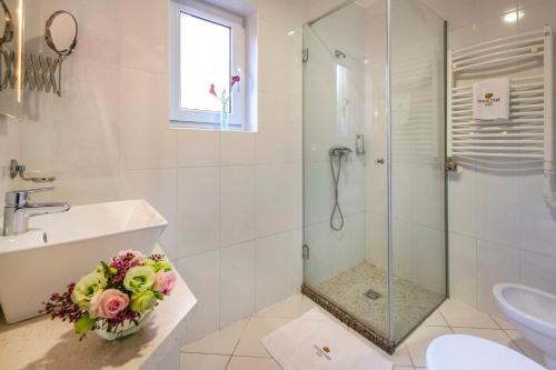 Patak Park Hotel - Adults Only - image 14