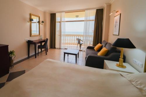 Imperial Palace Hotel - image 6