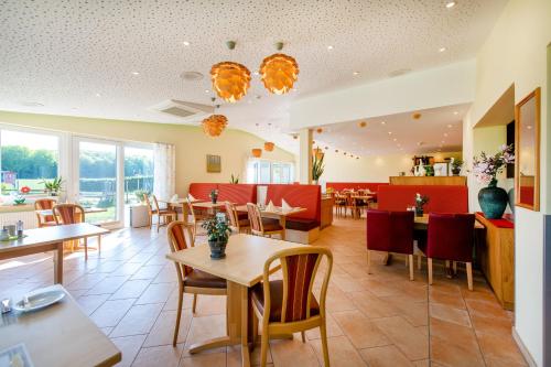 Restorāns, Waldesblick, Hotel-Restaurant in Lahr (Rhineland-Palatinate)