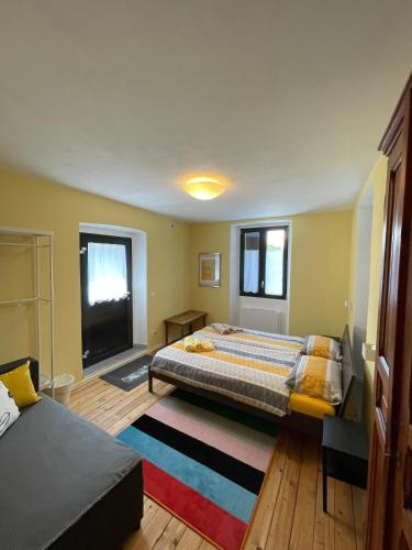 Osteria Centrale - B&B in Cugnasco, Schweiz