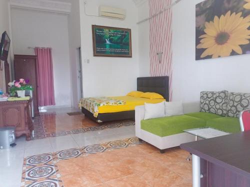 HOTEL NAYORA PRABUMULIH in Prabumulih