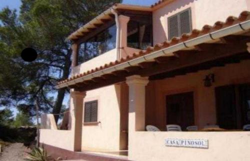 CASA EN FORMENTERA con 4 habitaciones, terraza, parking privado gîte à louer Es Pujols
