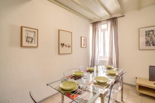 Three Bedroom Apartment Campo dei Fiori, Rzym (zdjęcie 3)