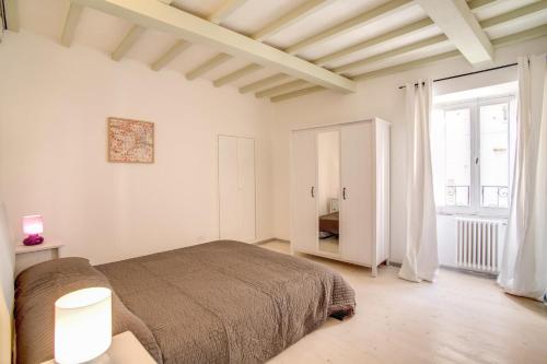 Three Bedroom Apartment Campo dei Fiori, Rzym (zdjęcie 10)