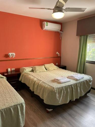 Hotel Algarrobo – Merlo, ND