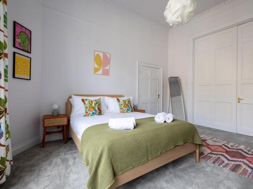 Stunning one bed apartment in central location - Pass the Keys, Бат (фото 9)