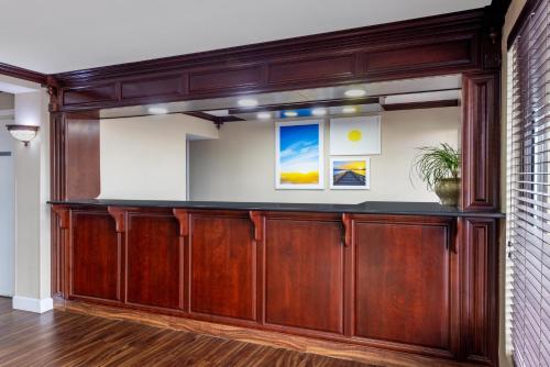 Days Inn by Wyndham St. Robert Waynesville/Ft. Leonard Wood - image 6