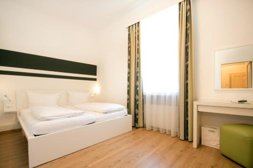 Comfort Triple Room with Shower