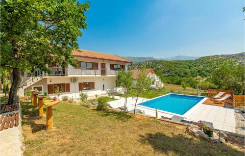 Lovely Home In Muskovci With Kitchen