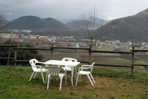 花園, 加達蒙之家旅舍 (Casa de colonies La Cadamont) in 聖胡安萊斯豐特斯