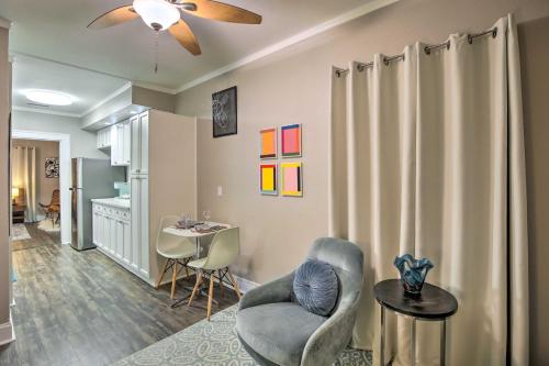 3 Mi to Museum Dallas Gem with Furnished Patio in Dallas, USA