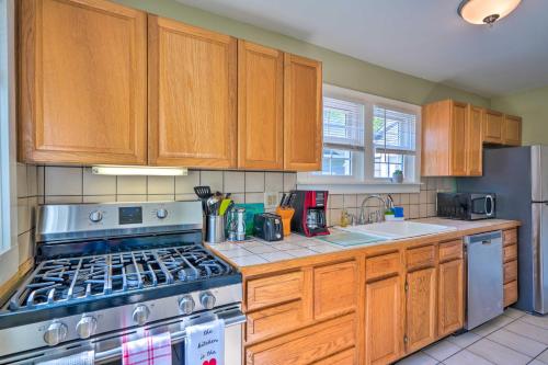 Lovely Lakewood Cottage Near Chautauqua Lake! in Lakewood, USA