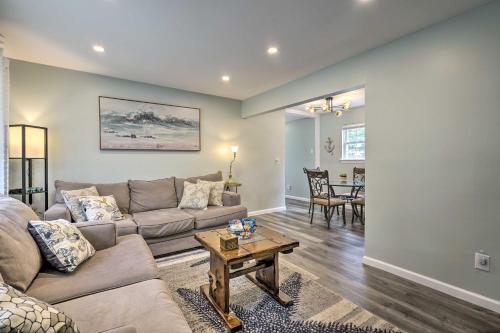 Bayville Getaway with Fire Pit - 2 Mi to Beach! in Bayville, USA