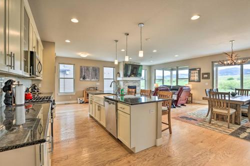 Relaxing Granby Home with Deck and Mountain Views!