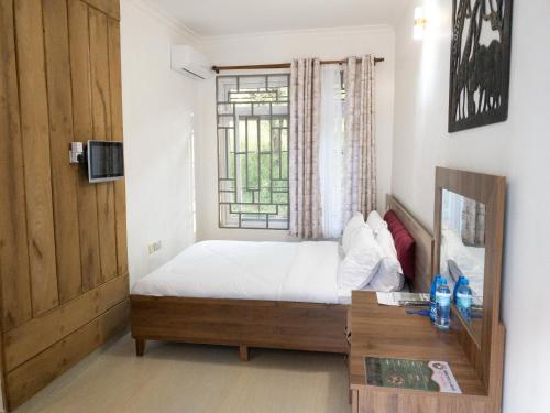 Mkomazi Hotels and Camp Sites in Usangi