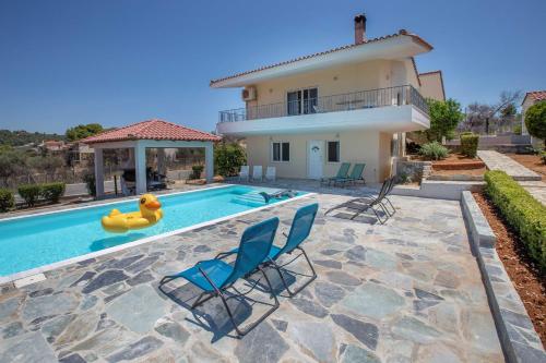 Villa with Private S Pool-Theologos by GHH