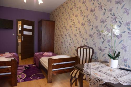 Hotelik Pod Lwami - Accommodation - Małaszewicze Duże