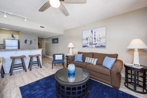 Pelican Beach Resort 308 by RealJoy Vacations - image 13