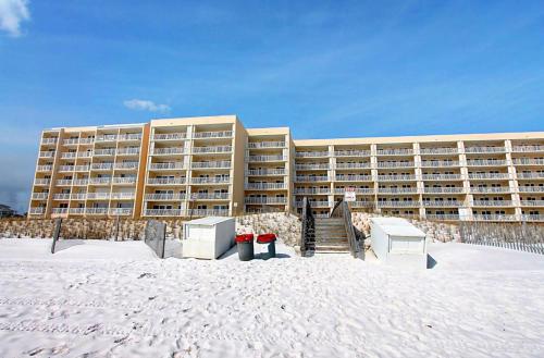 Islander Beach Resort 305 by RealJoy Vacations - image 11