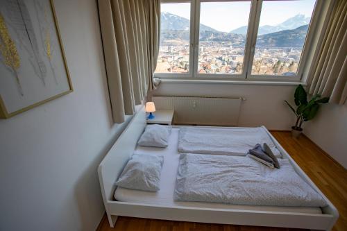 Top of Innsbruck Apartment I free parking - image 5