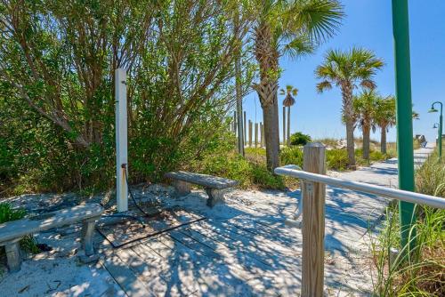 Dolphin Point #602A by RealJoy Vacations - image 11