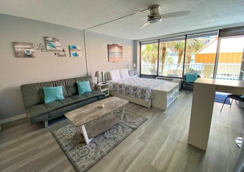 Castaways Resort Studios in Daytona Beach, USA