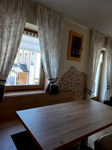 Apartment with Balcony image 3