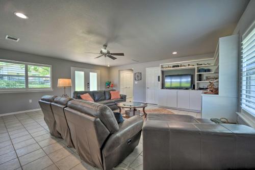 Waterfront Kingsland Home with Fire Pit and Lake Access - main image