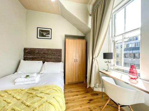 Charming 3 Bed Apartment in Old Town, Edynburg (zdjęcie 8)
