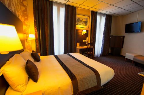 Hôtel Des Trois Gares, Париж