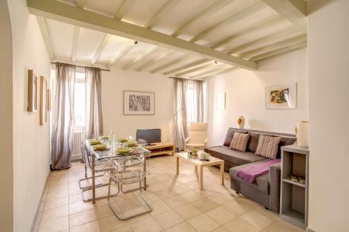 Three Bedroom Apartment Campo dei Fiori, Rzym (zdjęcie 2)