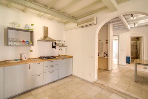 Three Bedroom Apartment Campo dei Fiori, Rzym (zdjęcie 7)