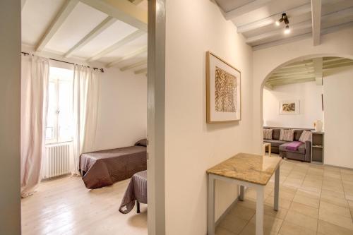Three Bedroom Apartment Campo dei Fiori, Rzym (zdjęcie 6)