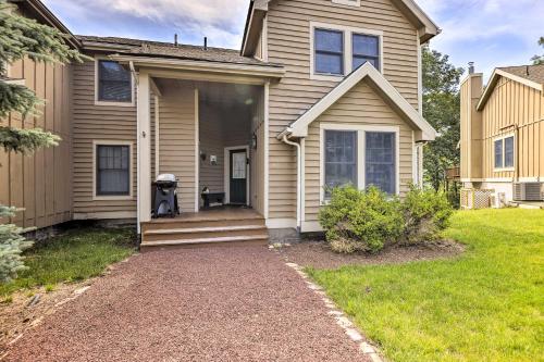 Cozy Tannersville Getaway Near Ski Resort! in Tannersville, Vereinigte Staaten von Amerika