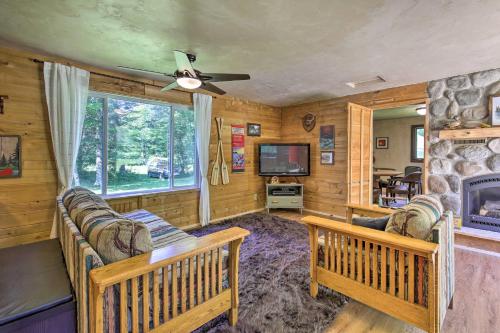 Cozy Florence Cabin, Proximity to Keyes Peak! in Florence, Vereinigte Staaten von Amerika