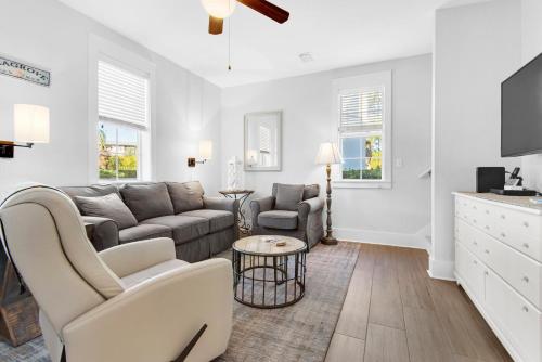 Seagrove Bungalow 153 by RealJoy Vacations - image 12