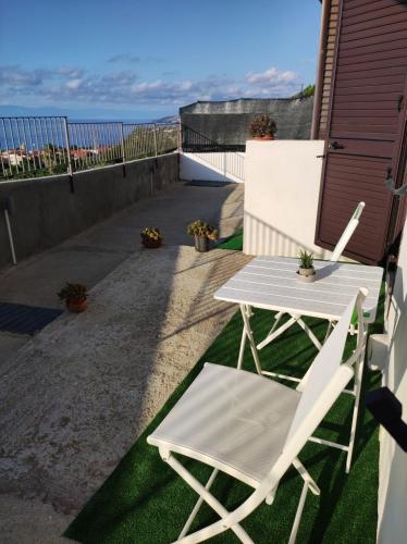 Double Room with Sea View image 9