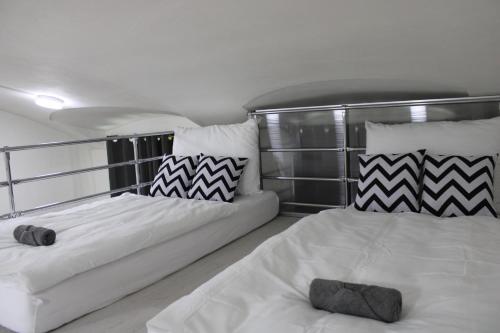 LYLY APARTMENT - Modern apartment with free parking, Praha (fotografie 5)