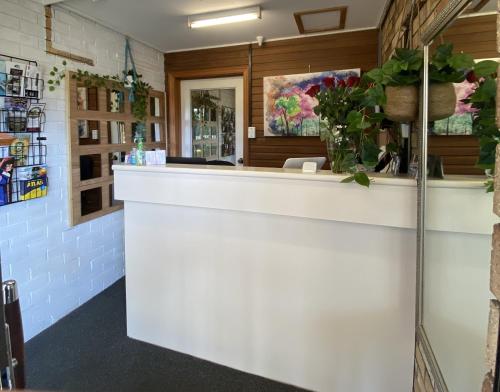 ทัศนียภาพภายนอกโรงแรม, เซ็นเตอร์ พอยต์ มิด- ซิตี้ มอเตอร์ อินน์ (Centre Point Mid-City Motor Inn) in วอริคค์