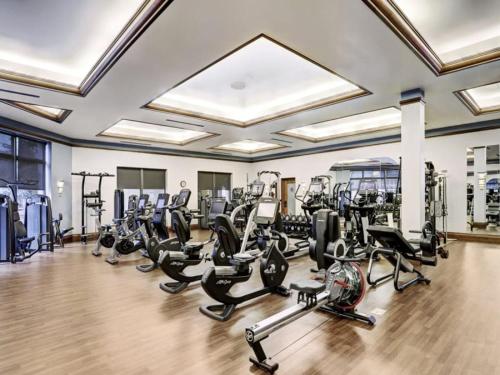 Luxury Ski-In, Ski-Out 1 Bedroom Residence In Lionshead Village At Vail Square in Vail, USA