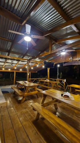 مطعم, Cabañas Don Ramiro (Cabanas Don Ramiro) in رينكون دى لا فييجا