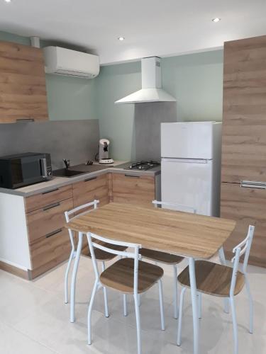 Konyha, Maisonnette L'Olivier in Mesnil Saint Pere