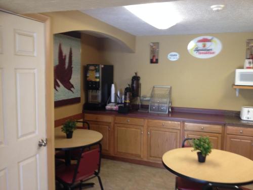 Super 8 By Wyndham Shelbyville in Shelbyville