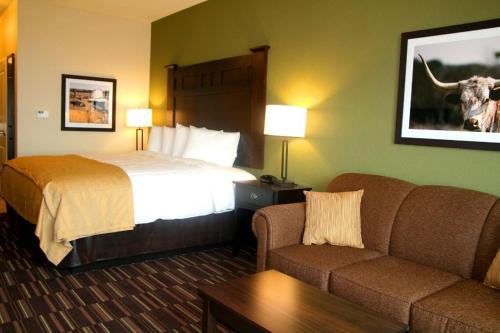 Comfort Inn & Suites