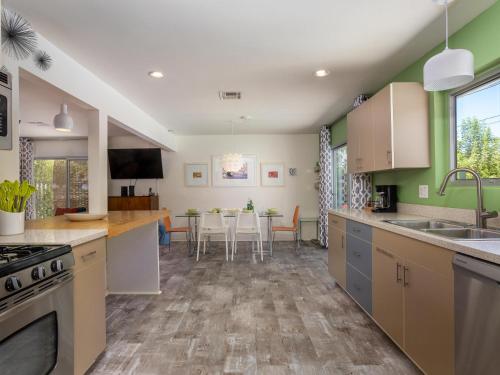 Modern Ranch Heaven - image 9