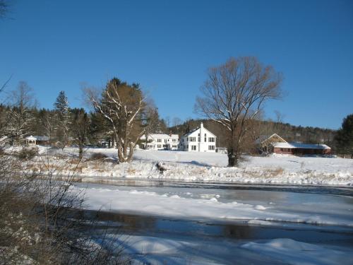 The Lincoln Inn & Restaurant At The Covered Bridge